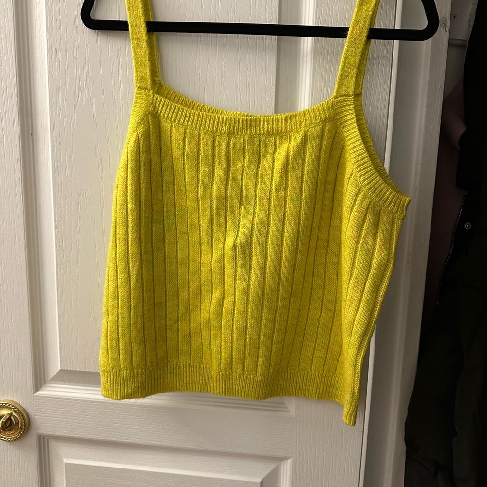 Wild Fable Vibrant Yellow Knit Crop Top Ribbed Tank NWT - Picture 7 of 8